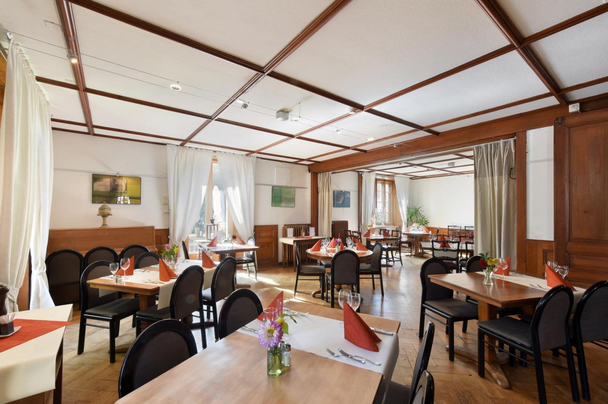 Hotel De L'Aigle Couvet Dış mekan fotoğraf