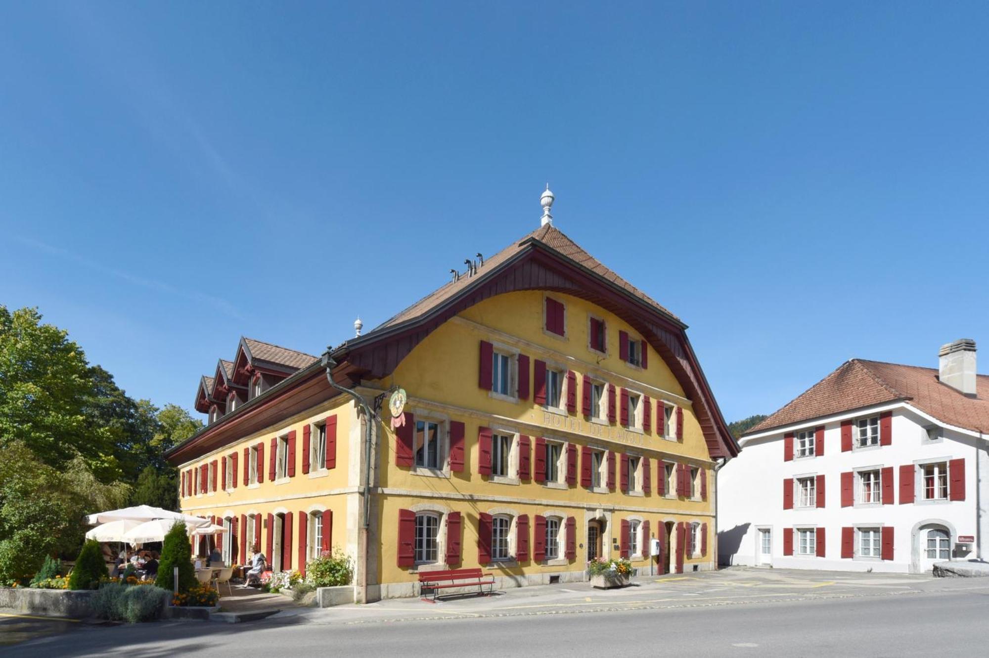 Hotel De L'Aigle Couvet Dış mekan fotoğraf